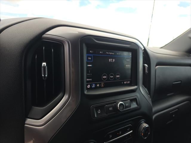2022 Chevrolet Silverado Custom