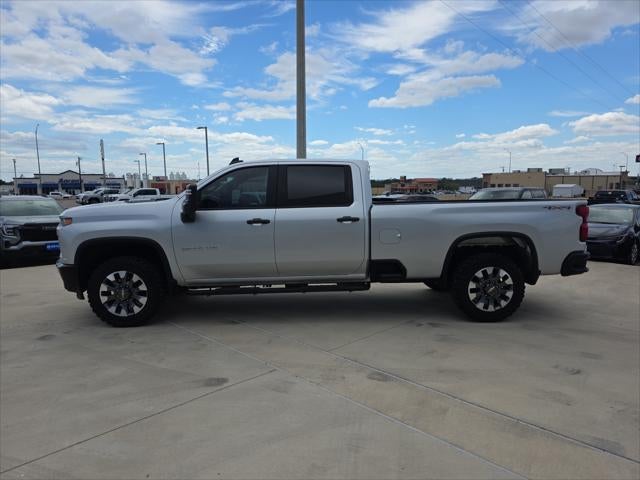 2022 Chevrolet Silverado Custom