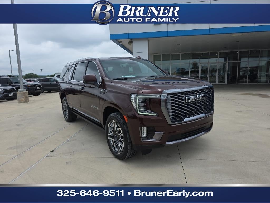 2023 GMC Yukon Denali Ultimate AWD's photo