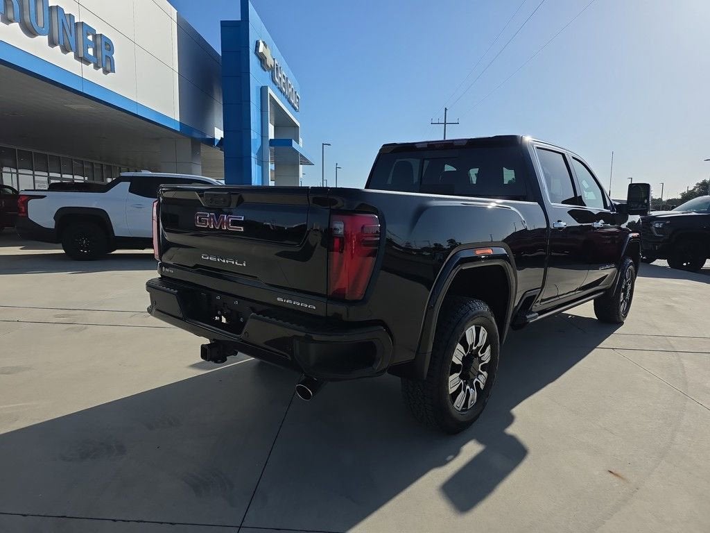 2025 GMC Sierra 2500HD Denali