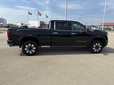 2025 GMC Sierra 2500HD Denali