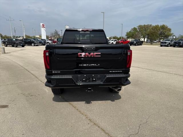 2025 GMC Sierra 2500HD Denali