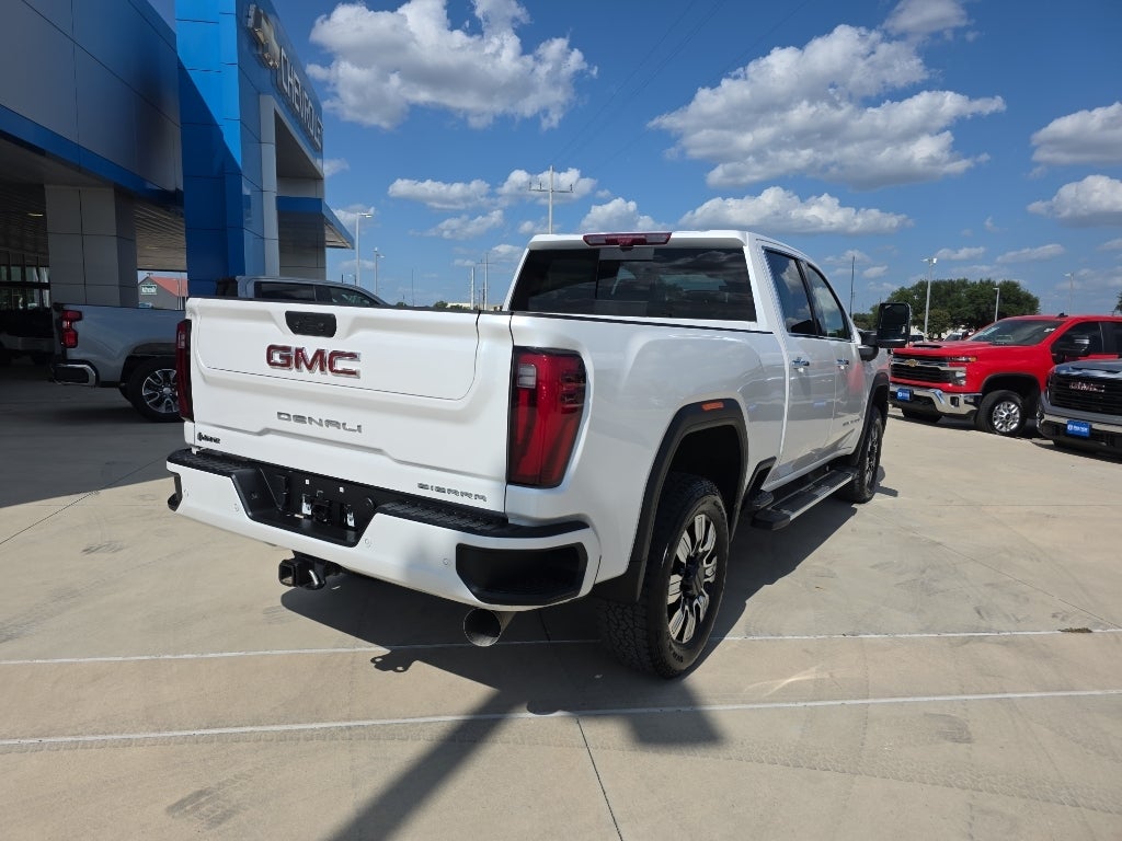 2025 GMC Sierra Denali