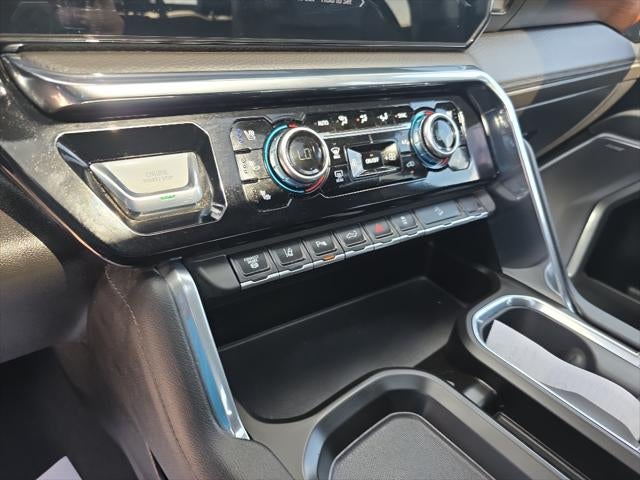 2025 GMC Sierra Denali