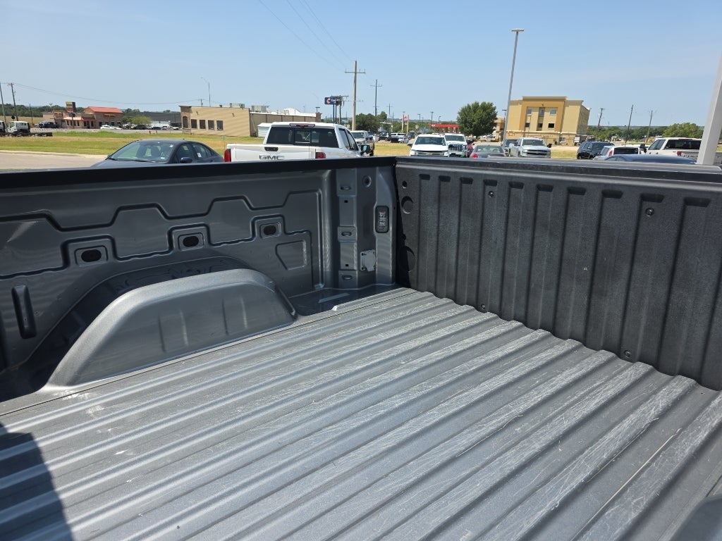 2024 GMC Sierra Pro