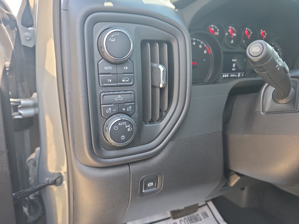 2024 Chevrolet Silverado Custom