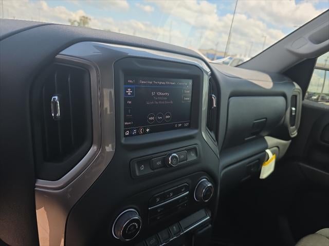 2024 Chevrolet Silverado Custom