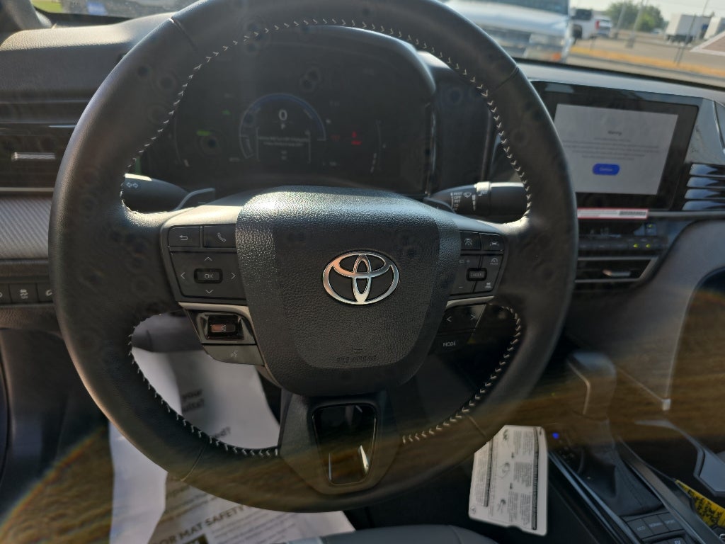 2026 Toyota Camry Hybrid SE
