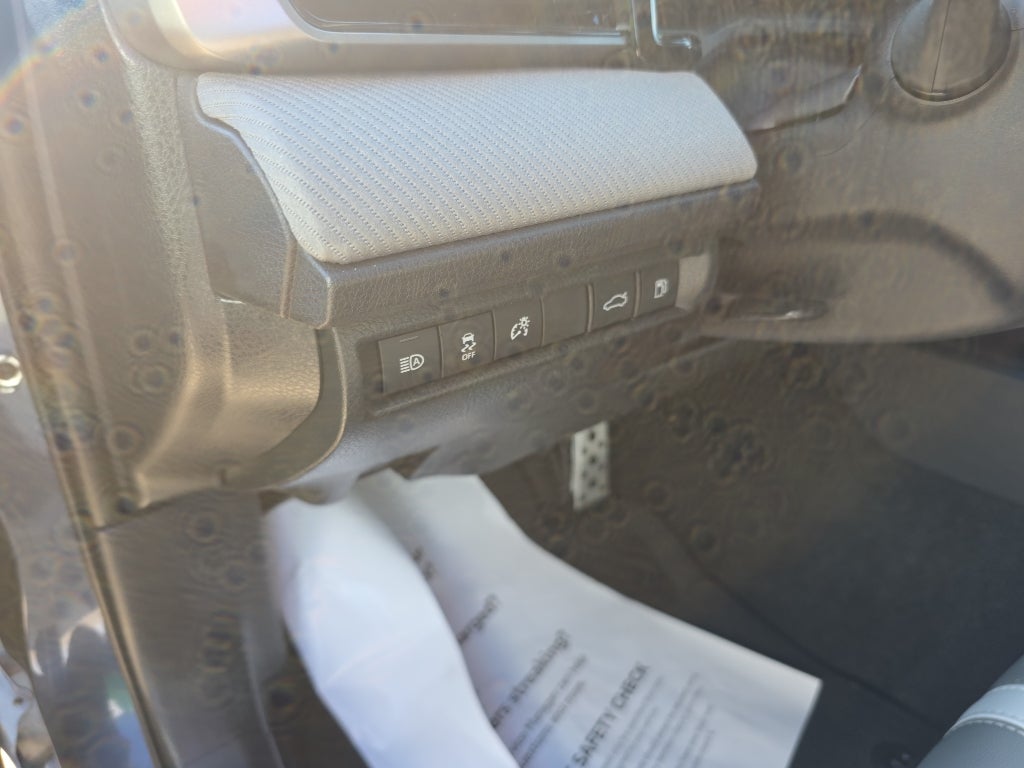2026 Toyota Camry Hybrid SE
