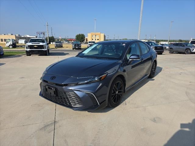 2026 Toyota Camry Hybrid SE