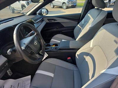 2026 Toyota Camry Hybrid SE
