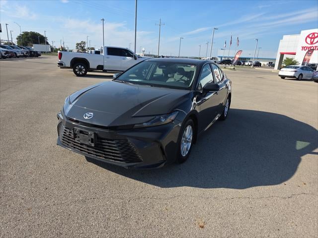 2025 Toyota Camry Hybrid LE