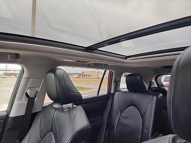 2021 Toyota Highlander Hybrid Platinum