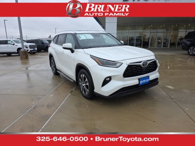 2021 Toyota Highlander XLE