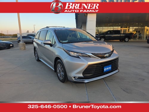 2022 Toyota Sienna XLE