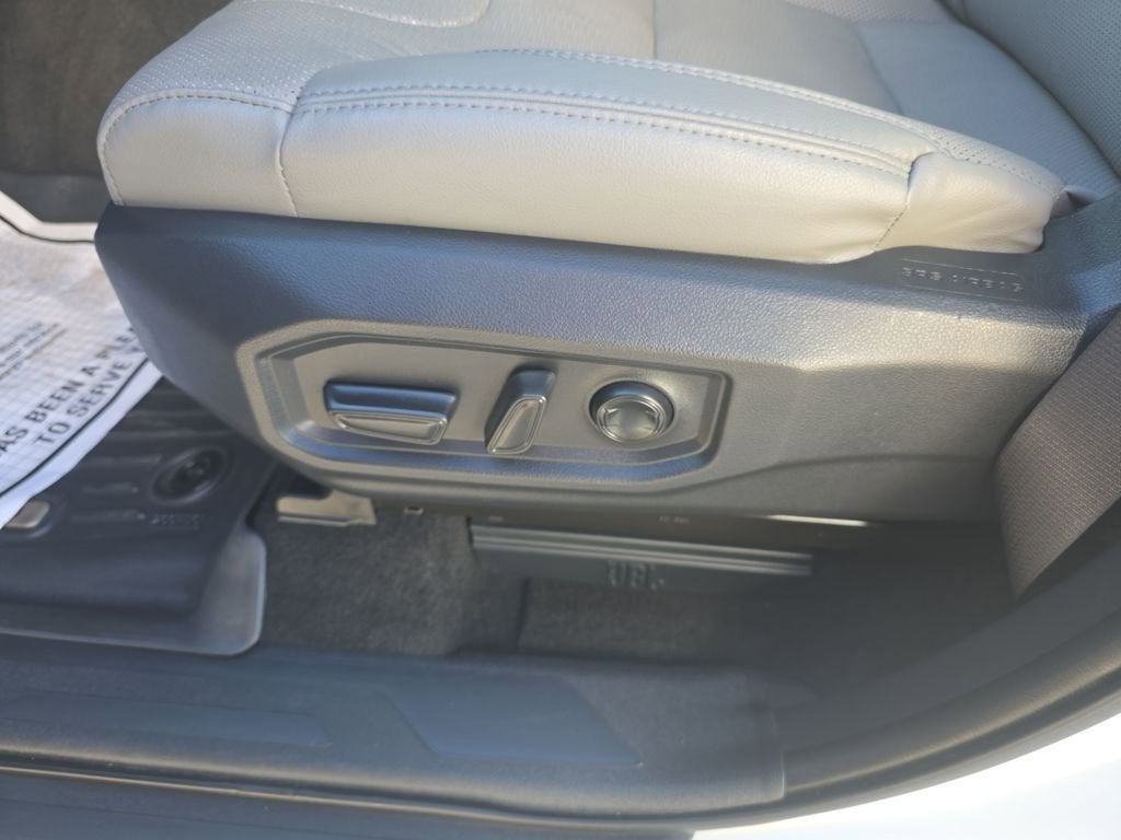 2023 Toyota Tundra 4WD Limited Hybrid