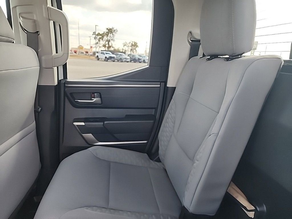 2022 Toyota Tundra 4WD SR5