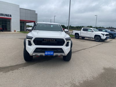 2026 Toyota Tacoma i-FORCE MAX Trailhunter