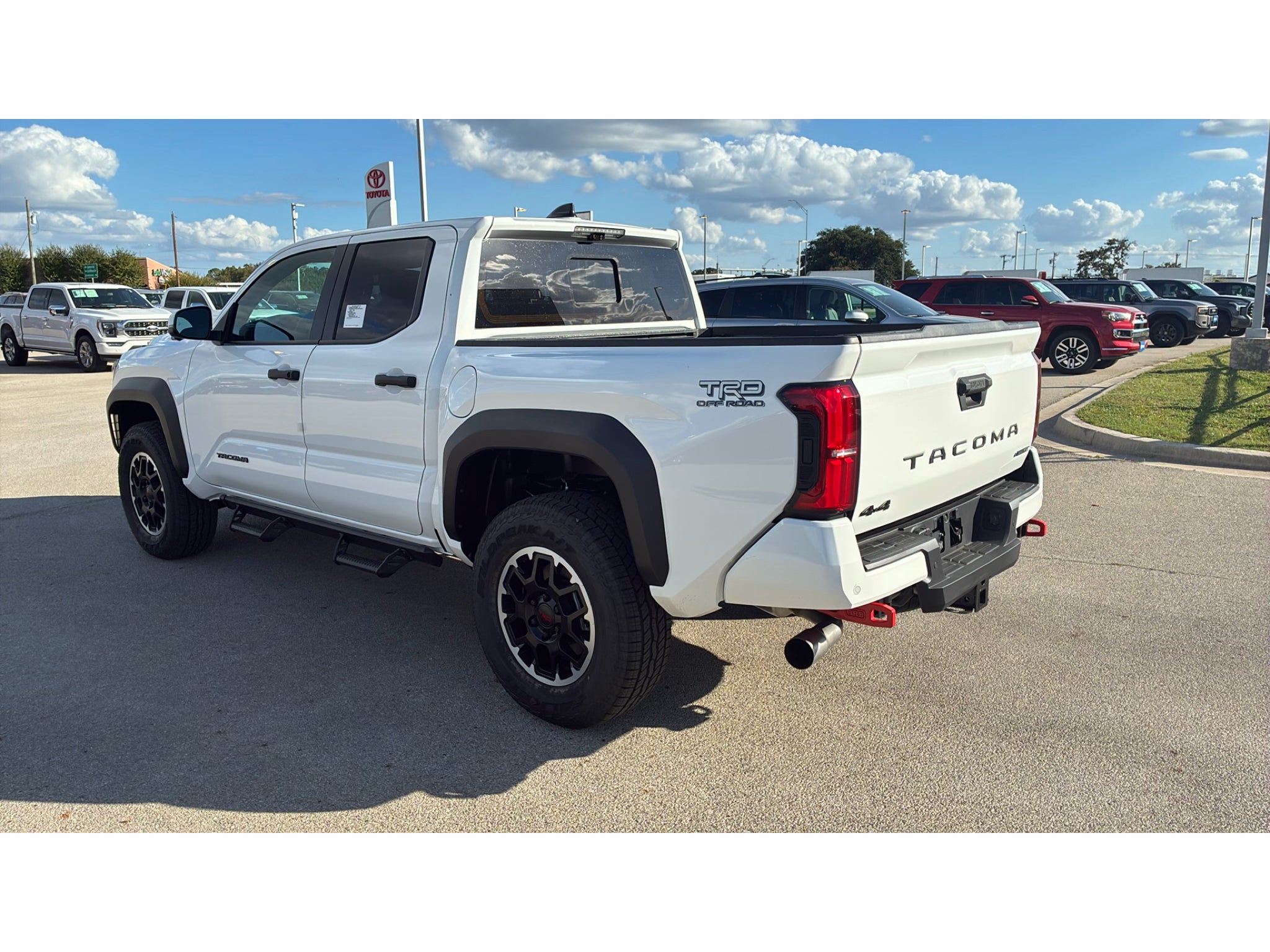 2026 Toyota Tacoma i-FORCE MAX TRD Off-Road i-FORCE MAX
