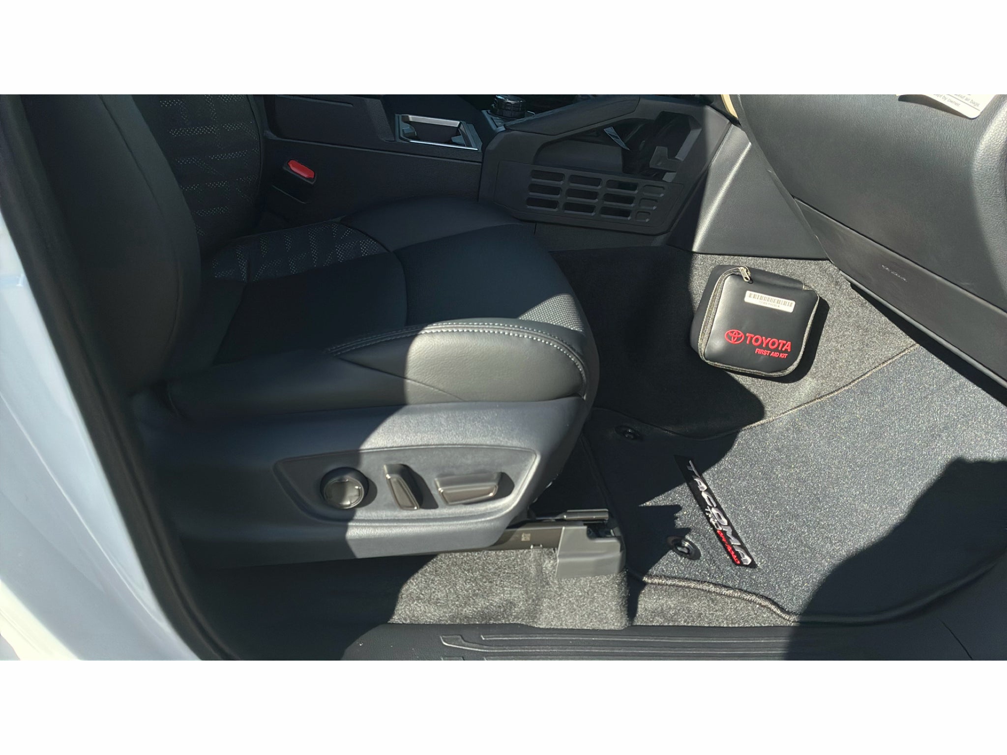 2026 Toyota Tacoma i-FORCE MAX TRD Off-Road i-FORCE MAX