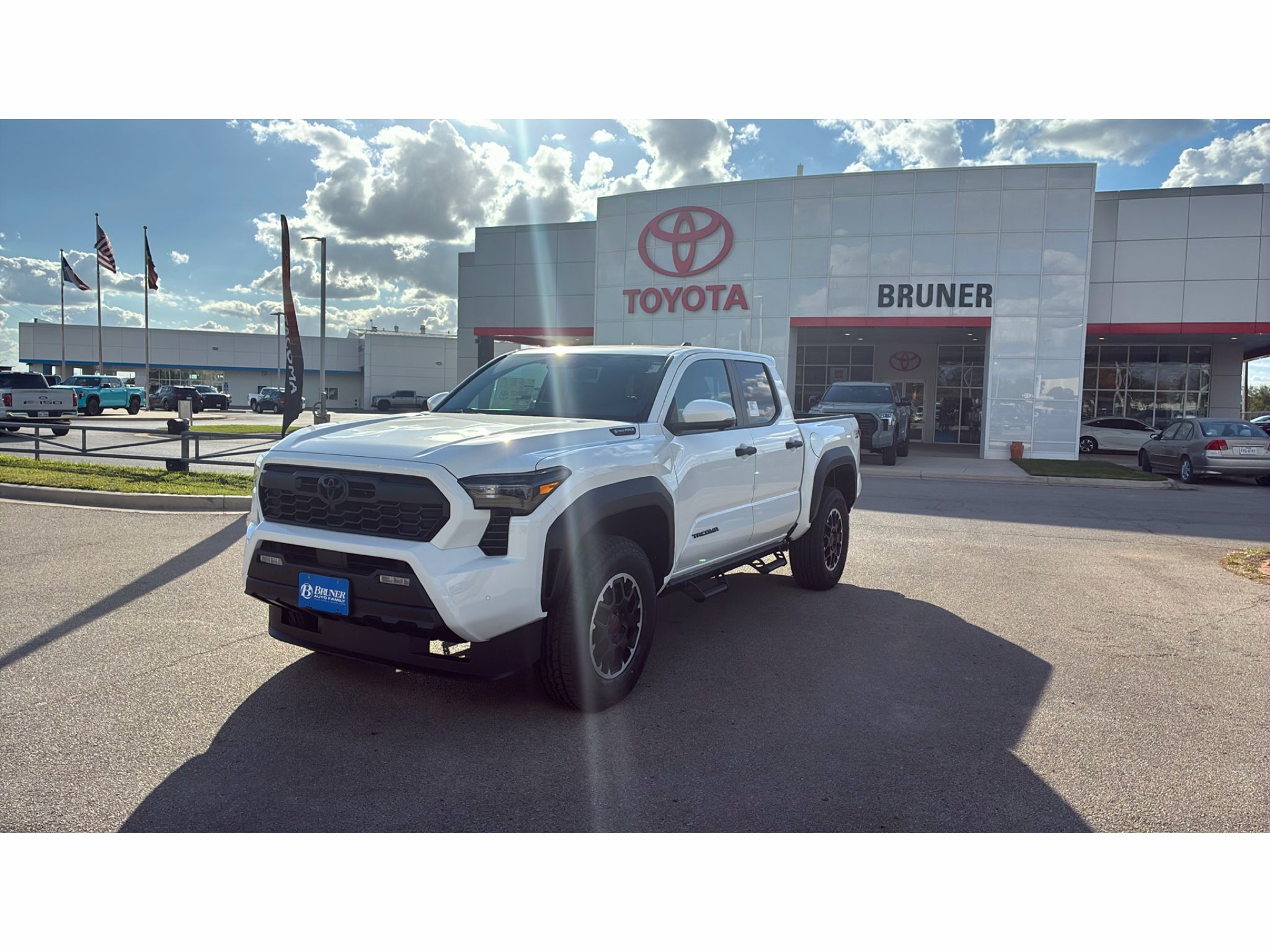 2026 Toyota Tacoma i-FORCE MAX TRD Off-Road i-FORCE MAX