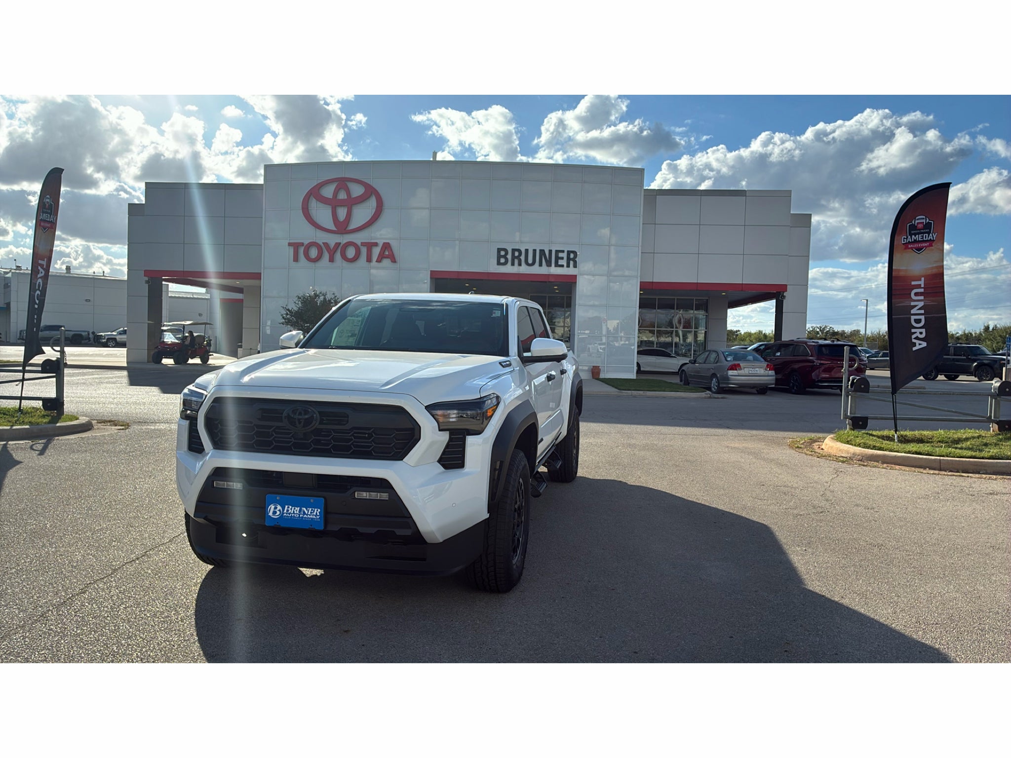 2026 Toyota Tacoma i-FORCE MAX TRD Off-Road i-FORCE MAX