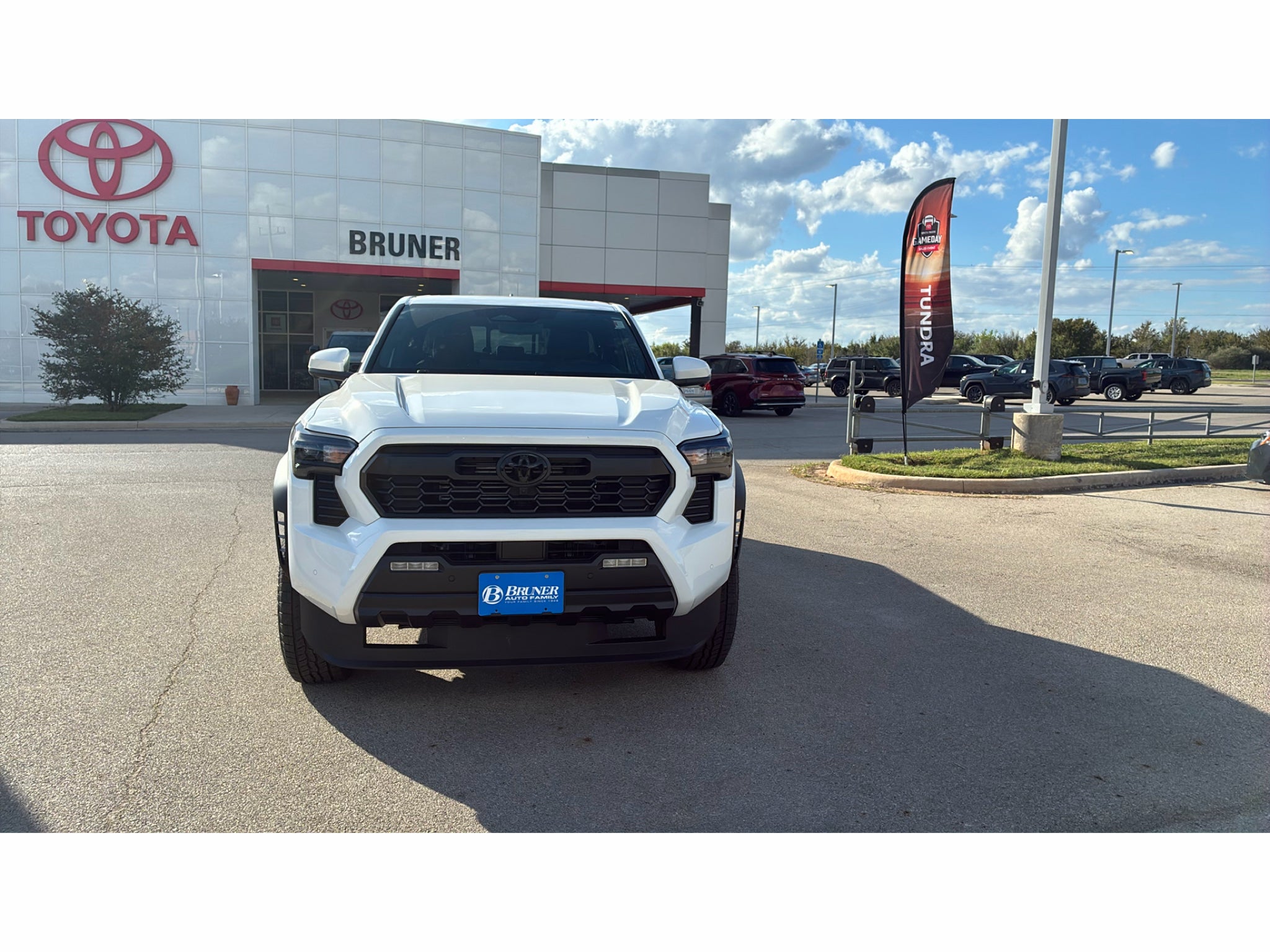 2026 Toyota Tacoma i-FORCE MAX TRD Off-Road i-FORCE MAX