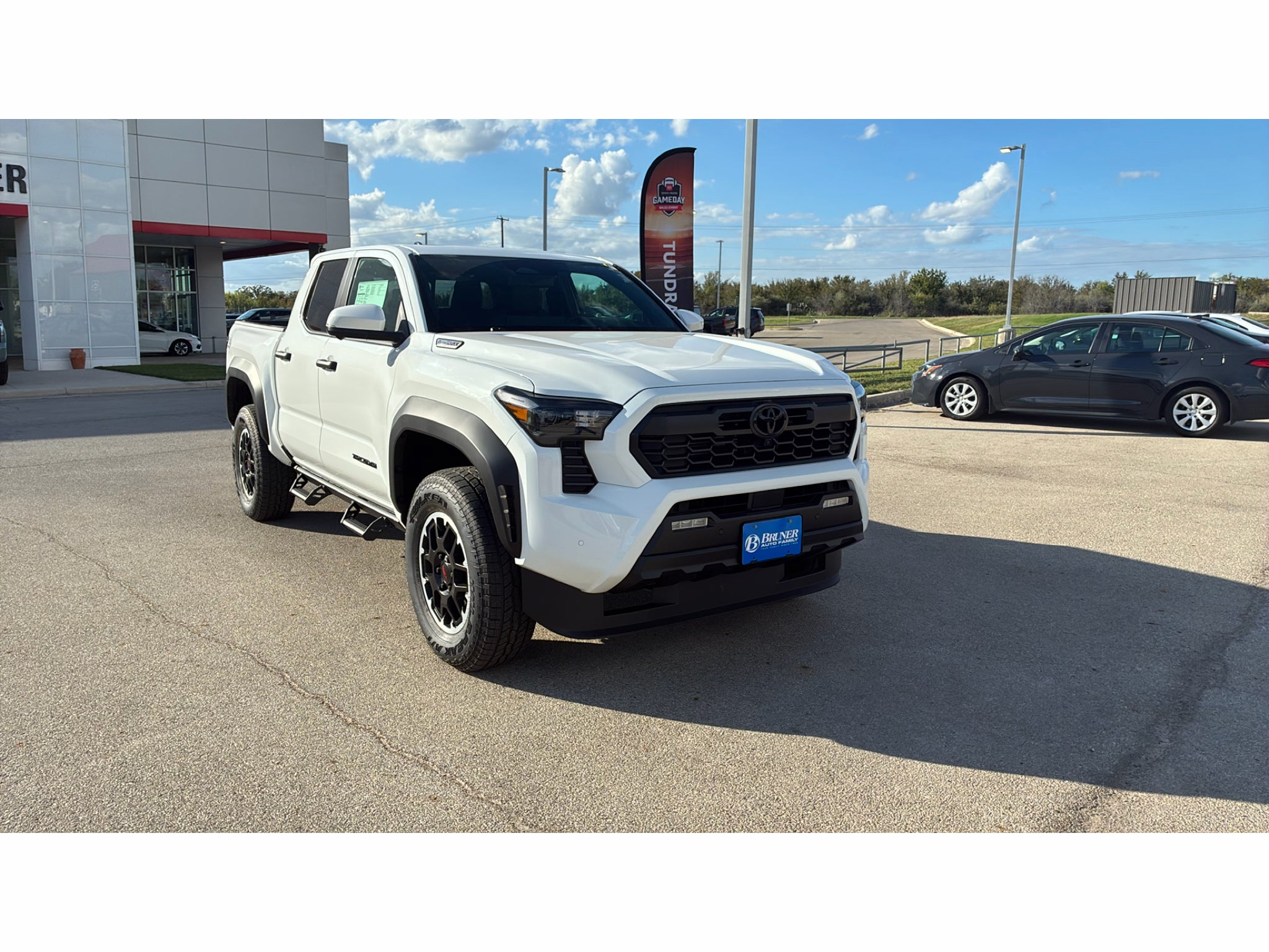 2026 Toyota Tacoma i-FORCE MAX TRD Off-Road i-FORCE MAX