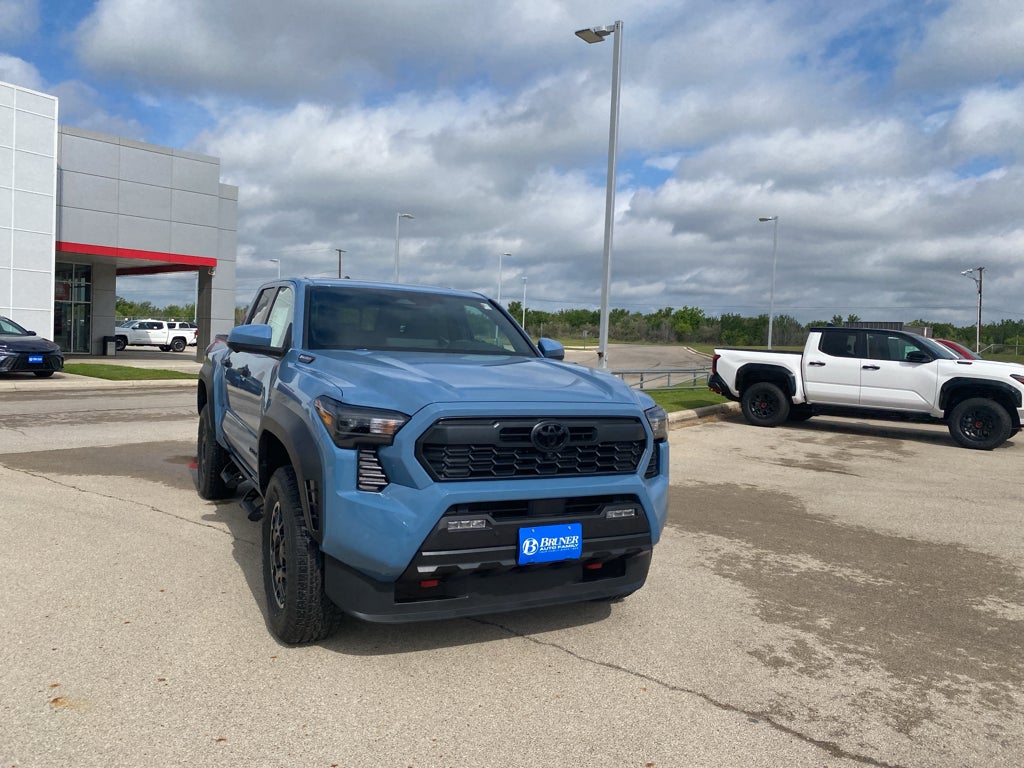 2026 Toyota Tacoma i-FORCE MAX Tacoma TRD Off-Road