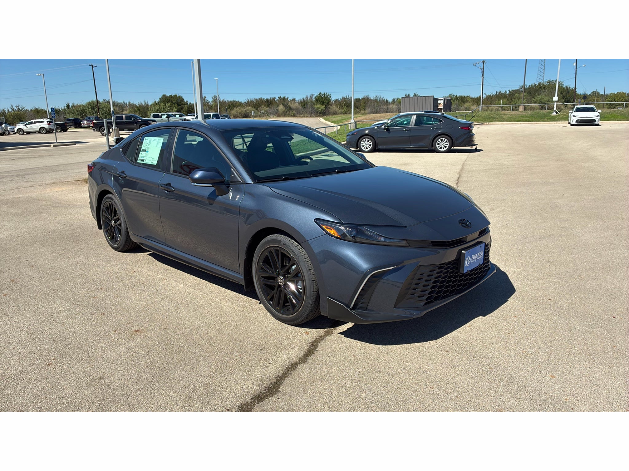 2026 Toyota Camry Hybrid SE