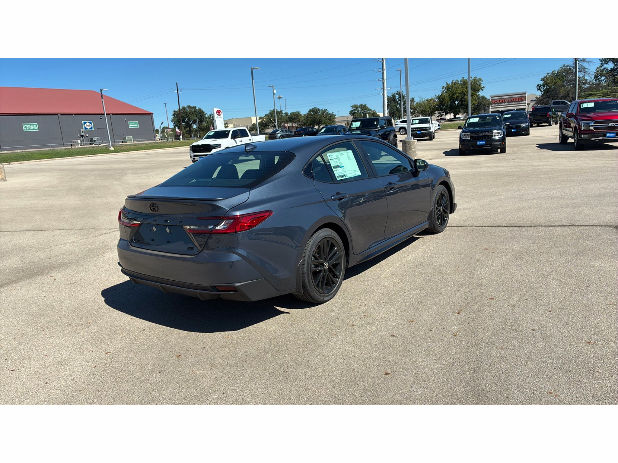 2026 Toyota Camry Hybrid SE
