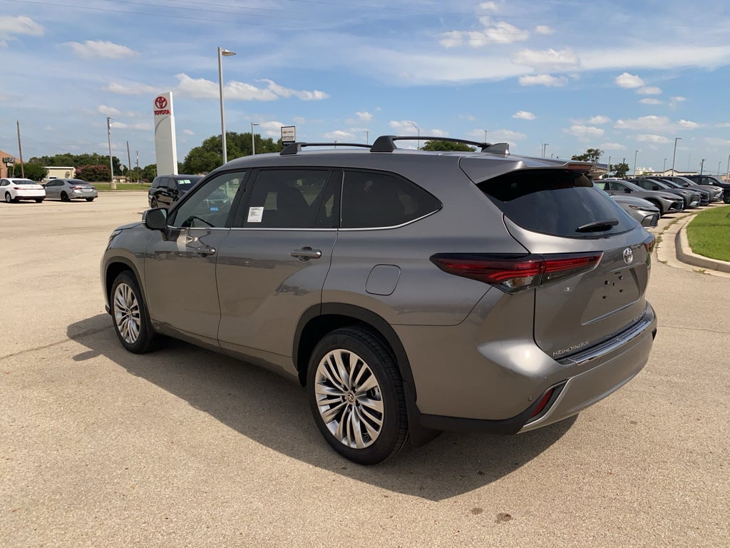 2026 Toyota Highlander Platinum