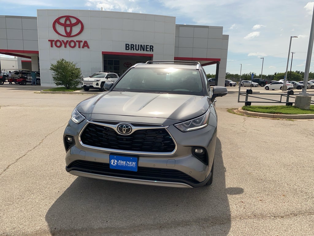2026 Toyota Highlander Platinum