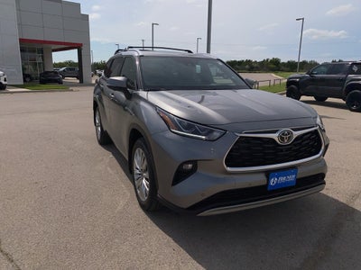 2026 Toyota Highlander Platinum