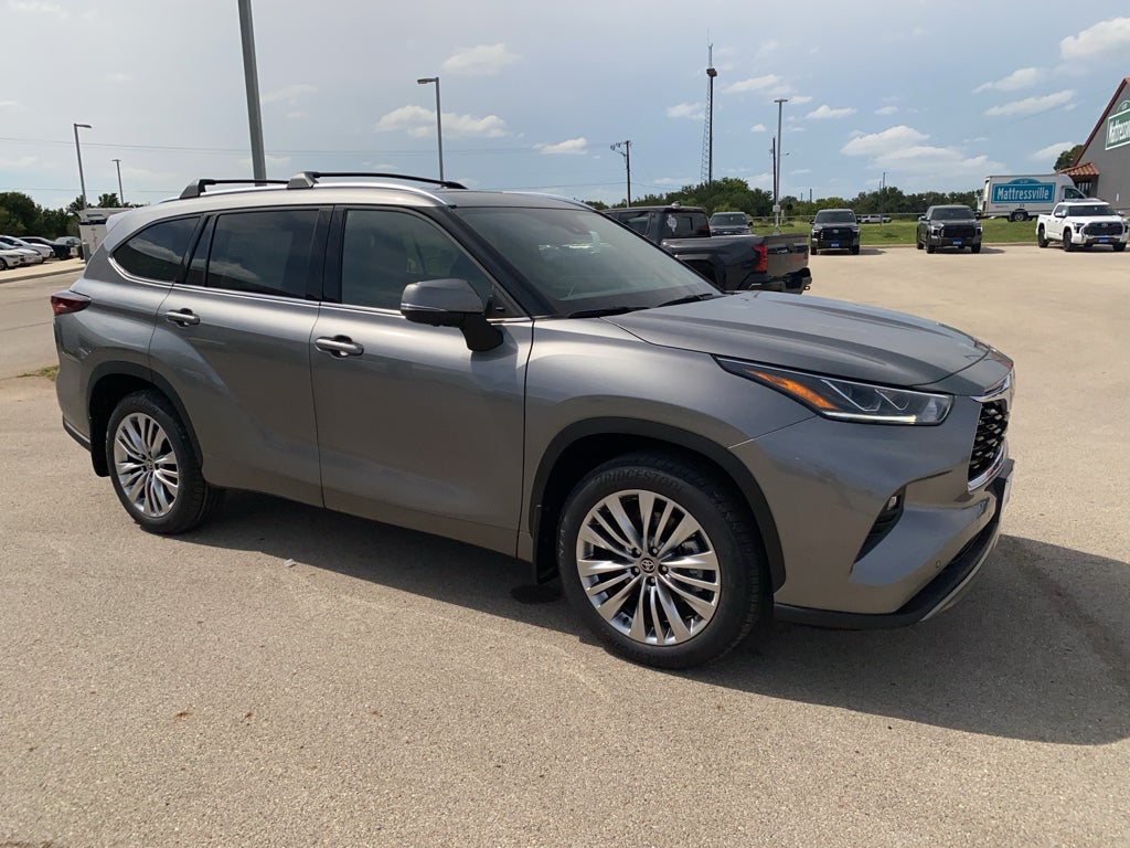 2026 Toyota Highlander Platinum