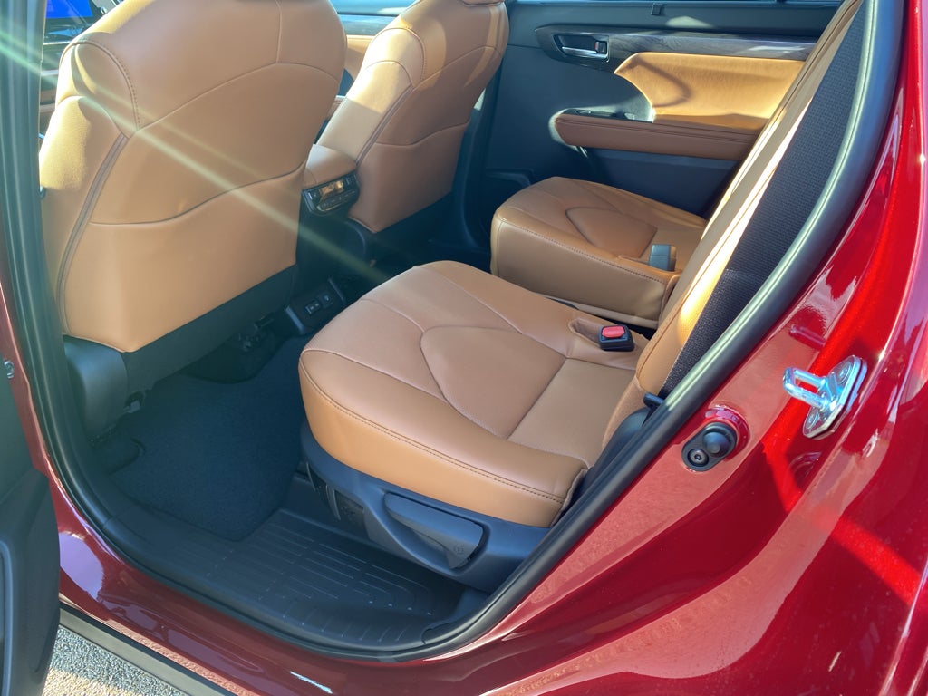 2026 Toyota Highlander Platinum