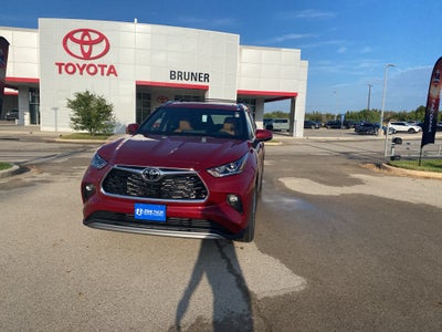 2026 Toyota Highlander Platinum