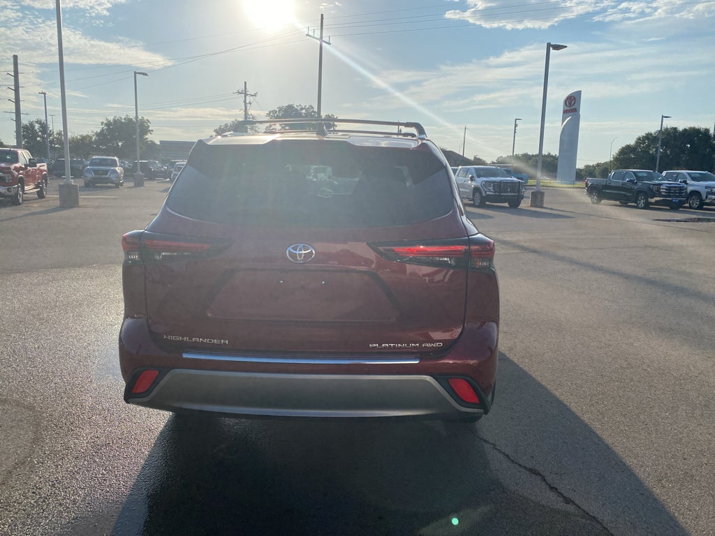 2026 Toyota Highlander Platinum