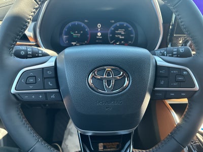 2026 Toyota Highlander Platinum
