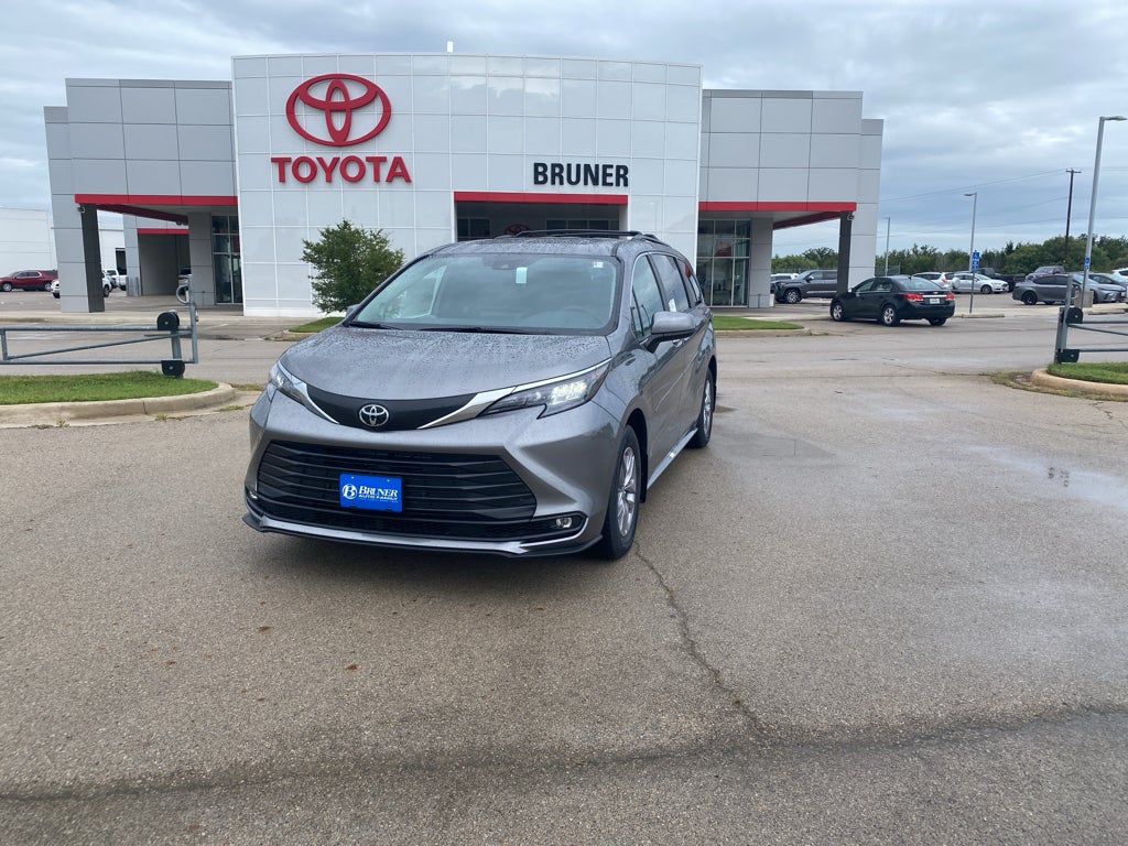 2026 Toyota Sienna XLE