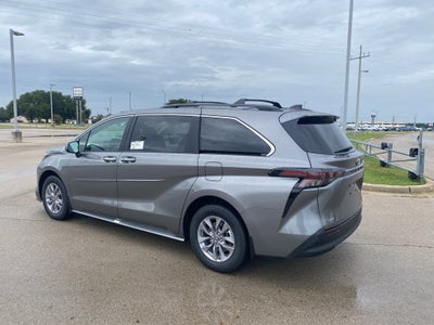 2026 Toyota Sienna XLE