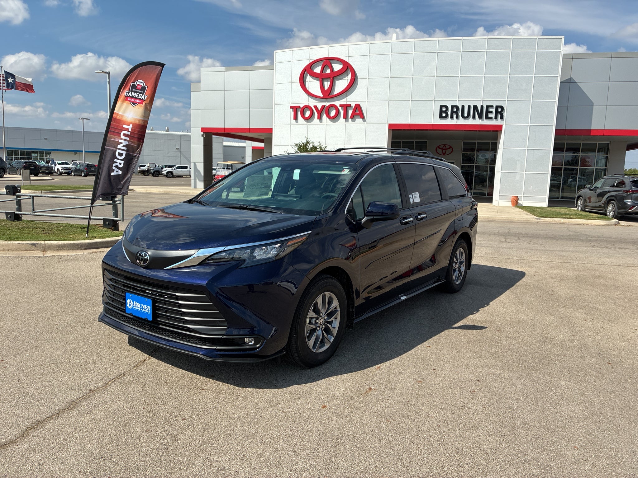 2026 Toyota Sienna XLE