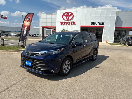 2026 Toyota Sienna XLE