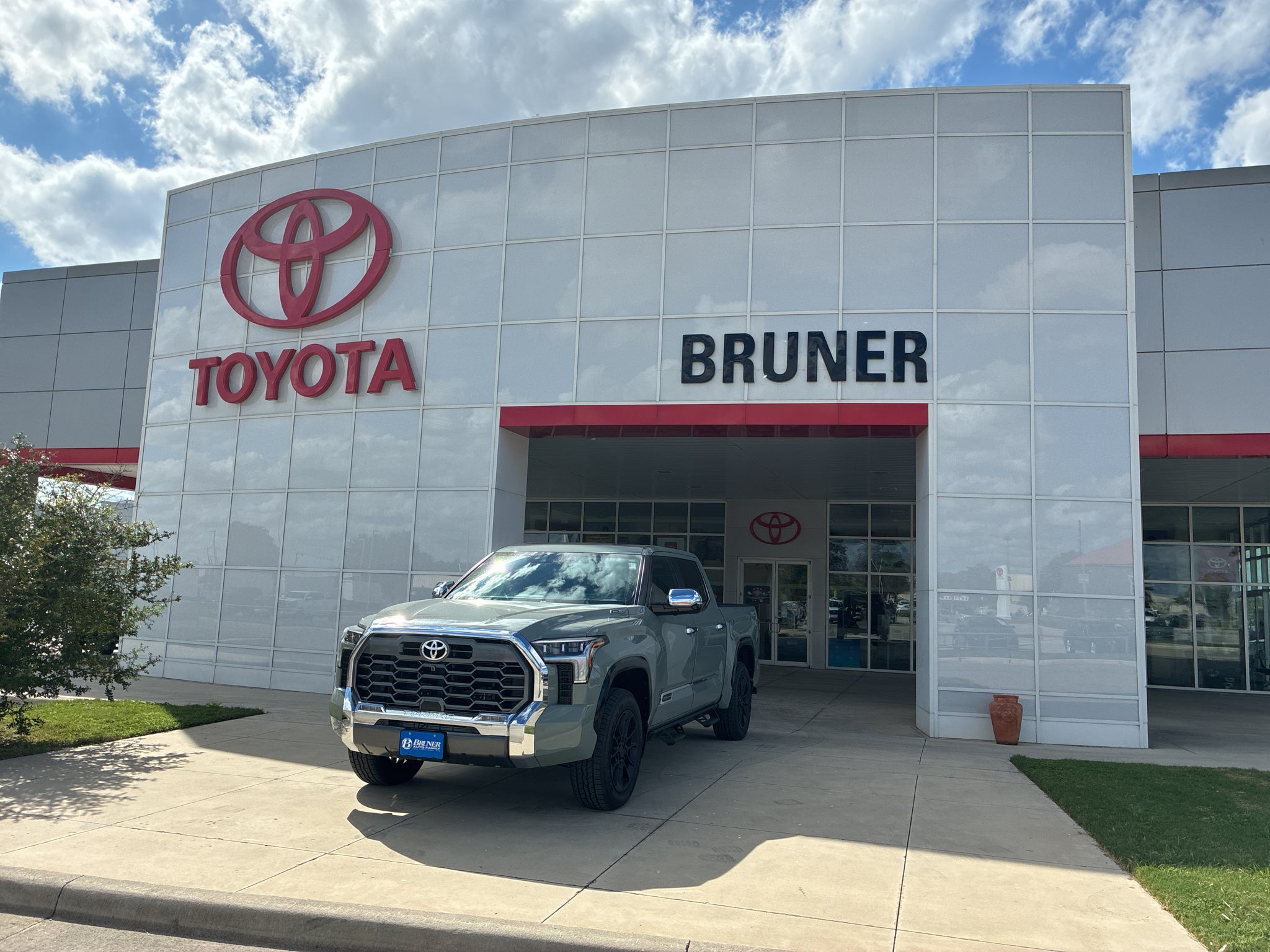 2026 Toyota Tundra i-FORCE MAX 1794 Edition i-FORCE MAX