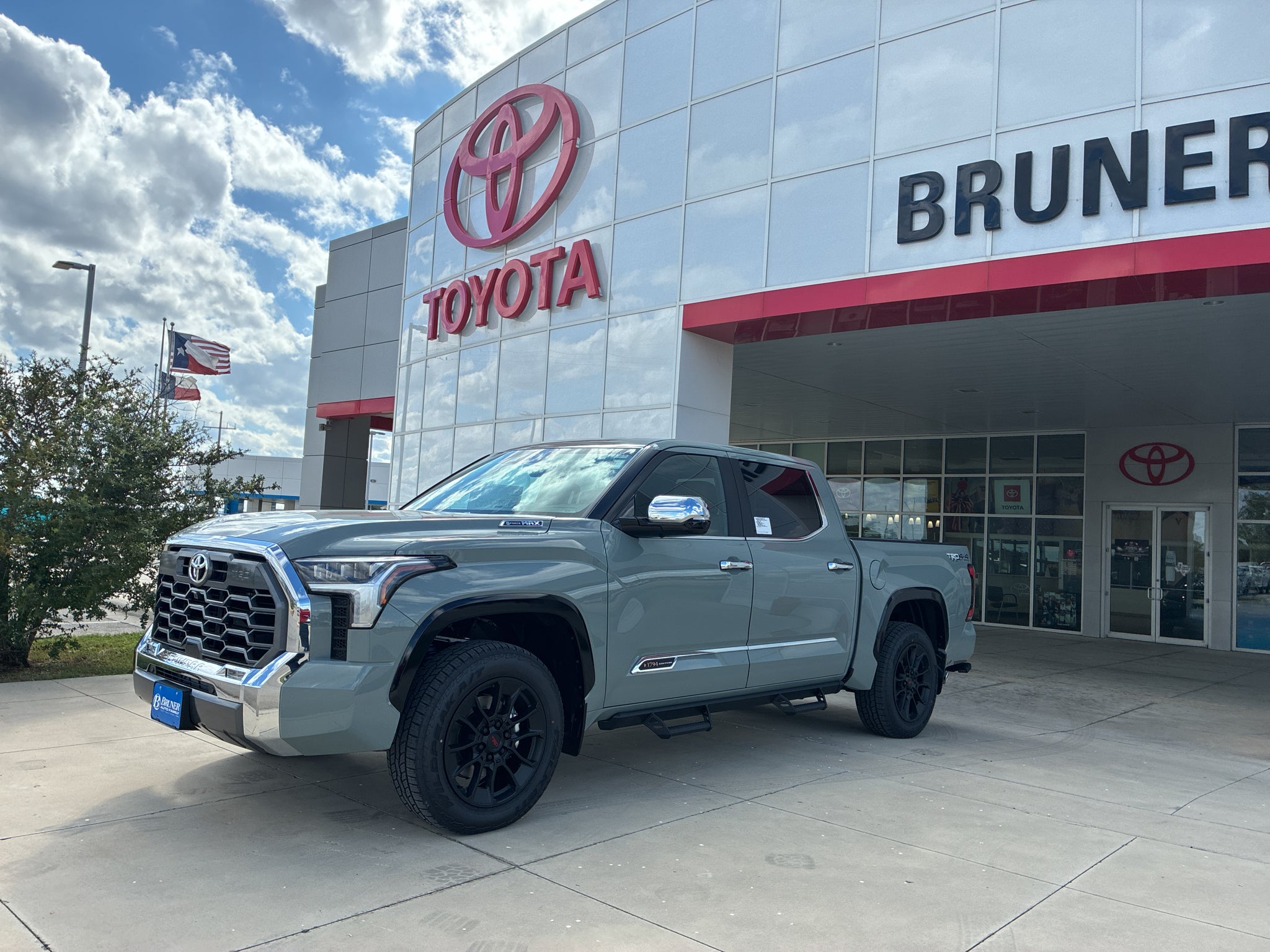 2026 Toyota Tundra i-FORCE MAX 1794 Edition i-FORCE MAX