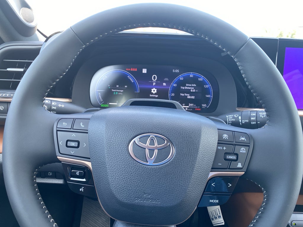 2026 Toyota Toyota Crown Signia Limited