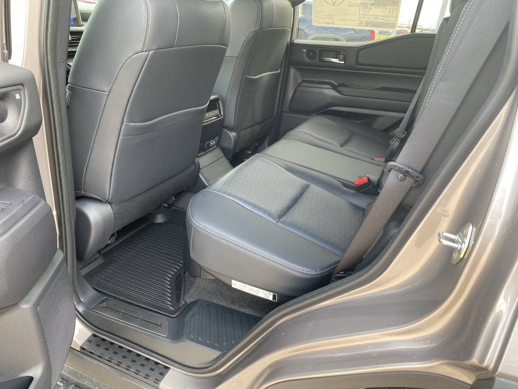 2026 Toyota Land Cruiser 4WD (Natl)