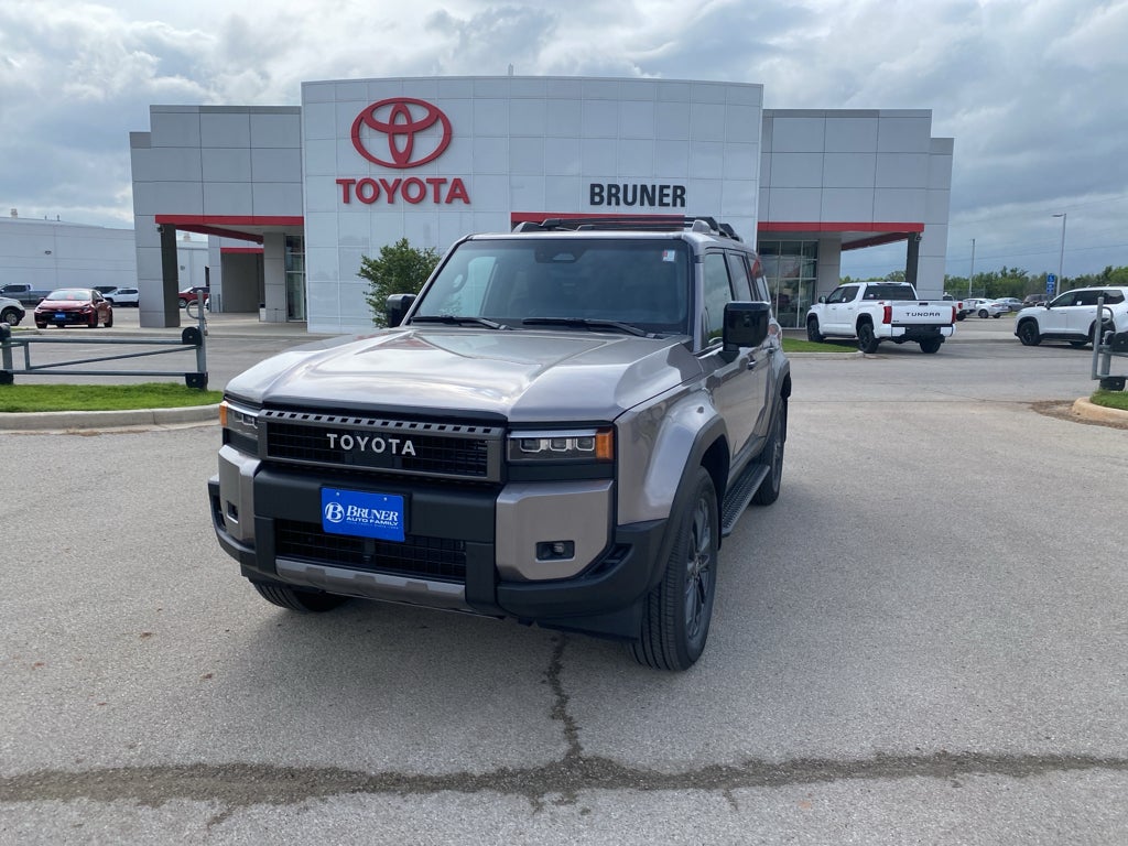 2026 Toyota Land Cruiser 4WD (Natl)