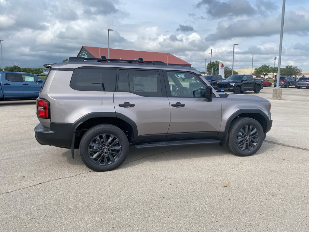 2026 Toyota Land Cruiser 4WD (Natl)