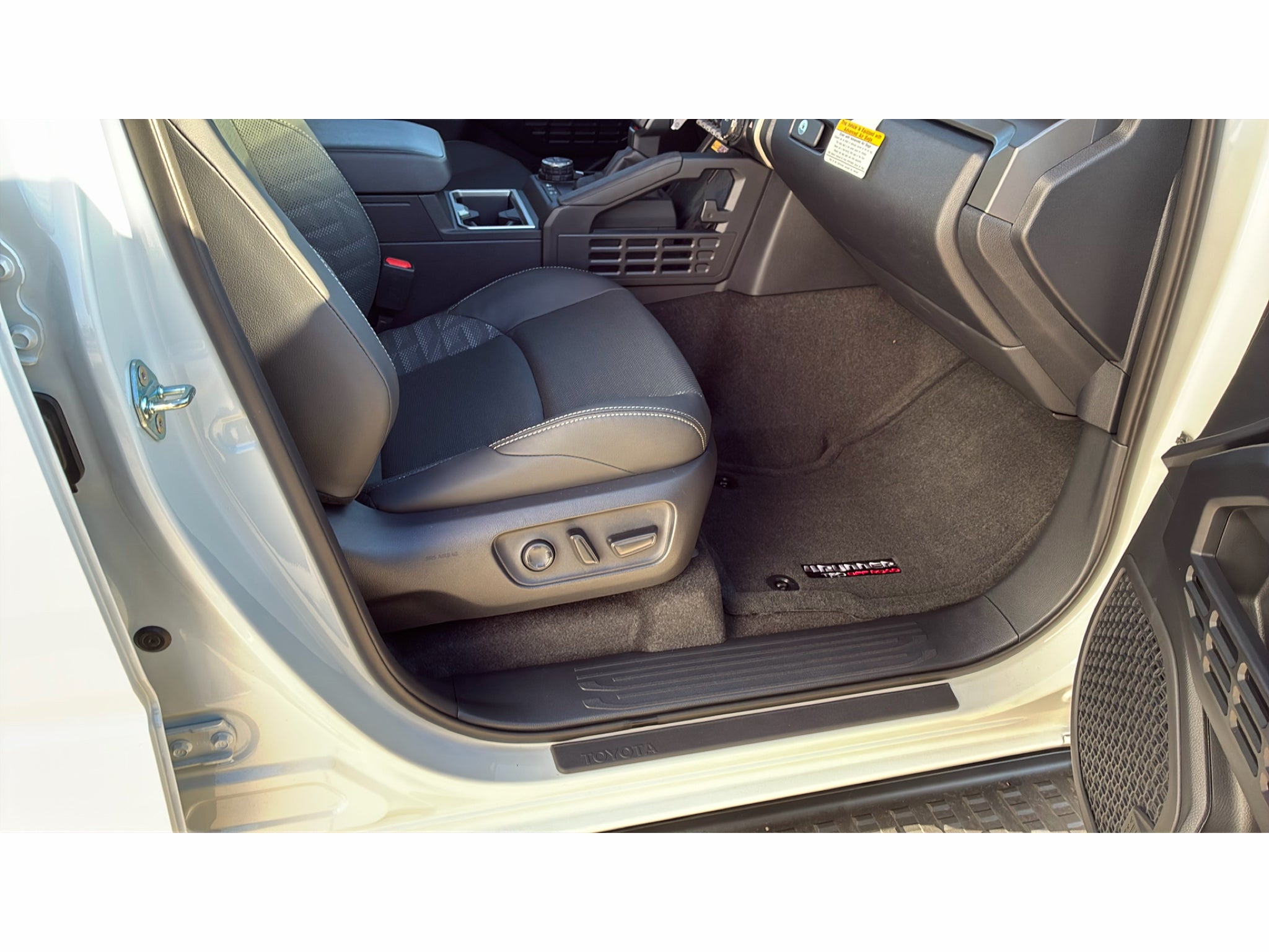 2026 Toyota 4Runner i-FORCE MAX TRD Off-Road Premium i-FORCE MAX